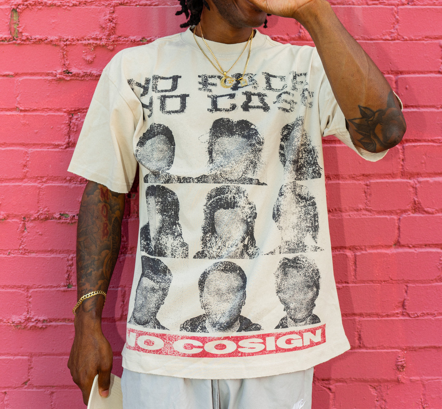 “NO FACE, NO CASE” tee