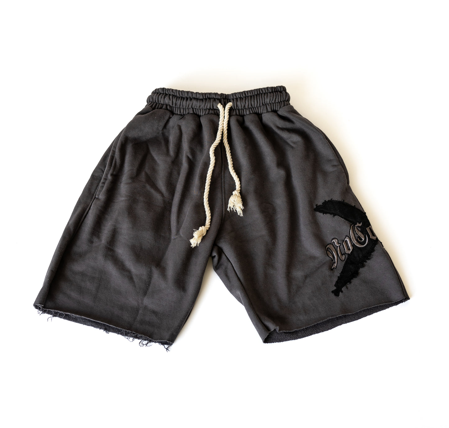 Day to Day shorts gray