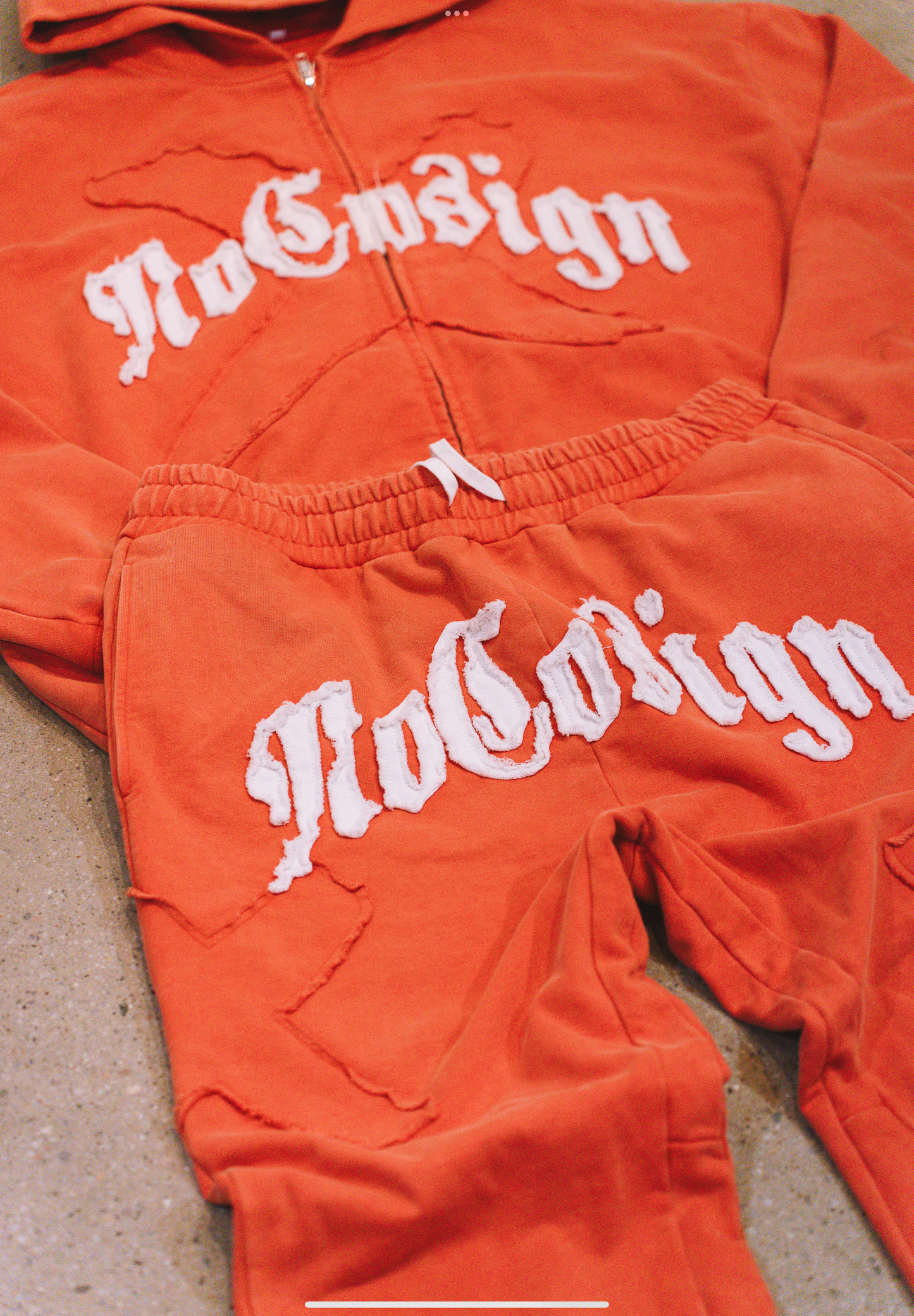 SHADOW BANNED SWEATPANTS “SCARLET”