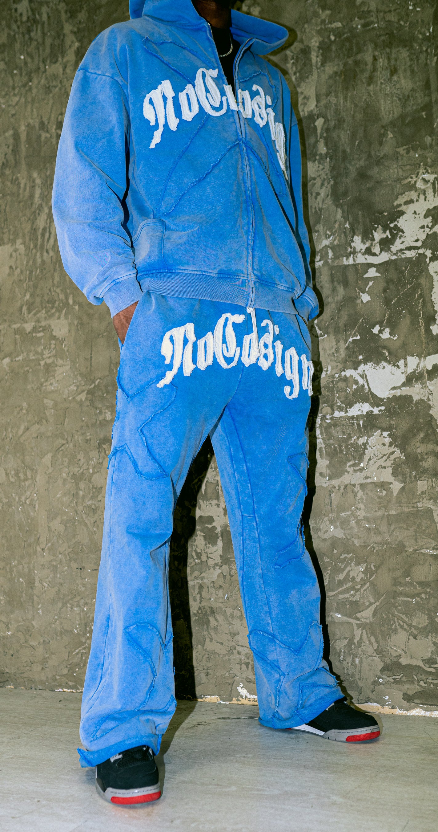 SHADOW BANNED SWEATPANTS “ARTIC”